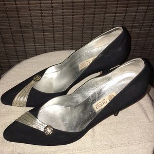 Vintage Gucci “comet” heels